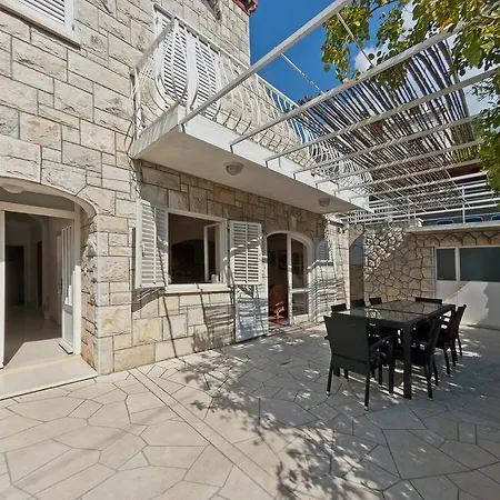 Ferienhaus Ivanino